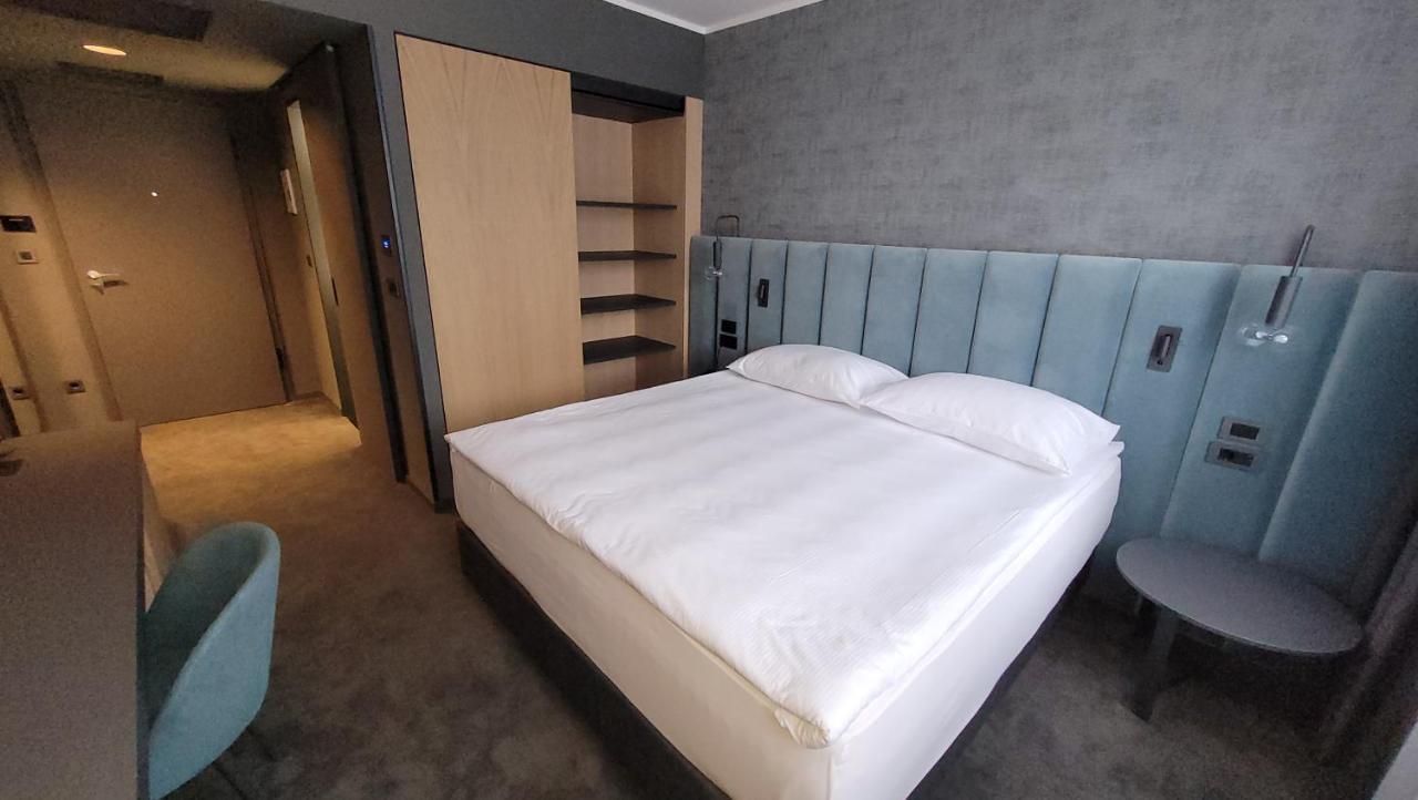 Elegans Hotel Brdo 크란 외부 사진